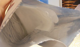 面膜变黄了还可以用吗 面膜用完变黄