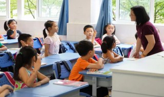 纷纷的意思是什么? 瑞霭纷纷的意思是什么