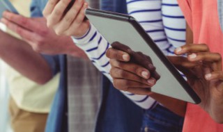 手机摄像头损坏无法切换（手机另一摄像头损坏,无法切换啥意思）