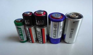 干电池能否加入蒸馏水?（干电池能不能加蒸馏水）