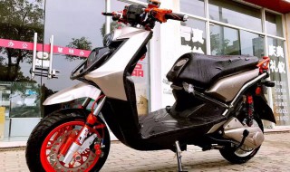 小刀电动车车架号在哪（小刀电动车车架号在哪个位置没有踏板）