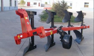 704拖拉机配多大的翻转犁（托604拖拉机配多大翻转犁）