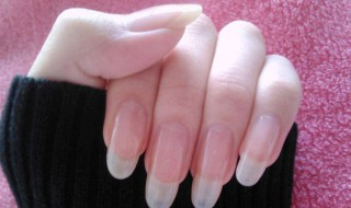 手指甲为什么比脚指甲长得快?（为什么手指甲长的比脚趾甲快）