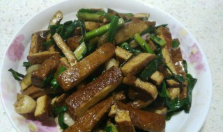 大蒜炒香干怎么炒 大蒜炒香干怎么炒不苦