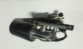 五菱宏光转速马达在哪个位置装（五菱宏光转速马达在哪个位置装上）