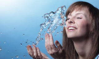 皮肤污垢清洗小妙招（皮肤的污垢怎么快速清洗）