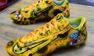 涂鸦球鞋怎么清洗(涂鸦球鞋怎么清洗保养)