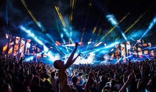 电音盛典咋玩 电音嘉年华音乐