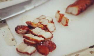 叉烧和卤味的区别是什么（叉烧和卤味的区别是什么意思）