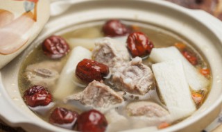 莲藕胡萝卜枸杞排骨汤