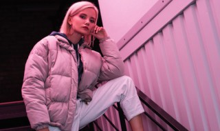 白色棉衣发黄怎么清洗 白色棉衣发黄怎么清洗掉