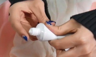 衣服上有很重的机油味怎么办（衣服有股机油味怎么办）