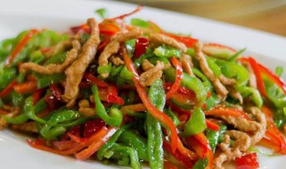 麻辣青椒肉丝教程（麻辣青椒肉丝的做法）