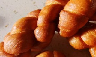 红糖蜂蜜麻花步骤(红糖蜂蜜麻花的做法和配方)