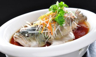 清蒸鱼的制作步骤 清蒸鱼制作过程