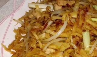 如何做豆芽炒饼简单又好吃（如何做豆芽炒饼简单又好吃视频）