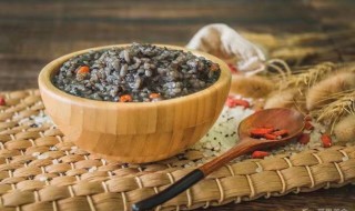 枸杞三黑糊教程 黑枸杞泡水的方法