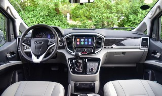 出入地下车库驾驶技巧 开车进出地下车库技巧