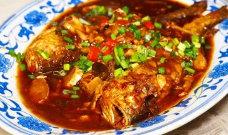 山东特色酱焖鱼的制作方法（酱焖鱼的做法大全）
