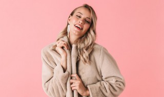 外套可以不洗直接穿吗 外套可以不洗直接穿吗女生