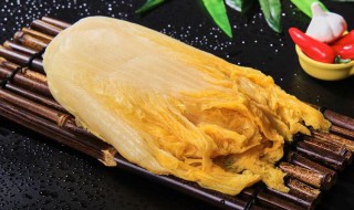 东北酸菜的做法家常做法（东北酸菜的做法 最正宗的做法）
