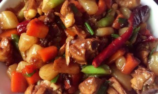 双酱鸡块炖土豆的做法（酱香鸡块炖土豆）