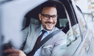 车身贴膜撕掉用什么方法 如何把汽车贴膜撕掉