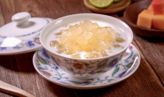 炖桃胶怎么做好吃(炖桃胶怎么做好吃又简单)