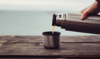 保温杯可以装茶水吗（304保温杯可以装茶水吗）