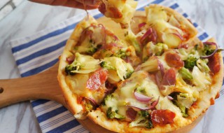 火腿鲜菇披萨怎么做 火腿鲜菇披萨怎么做的