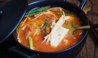 酸辣豆腐汤怎么做（酸辣豆腐汤怎么做好喝）