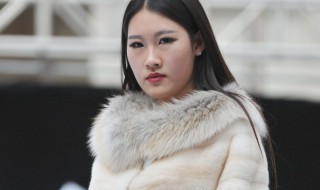 皮毛一体的衣服变黄了怎么弄 皮毛一体衣服泛黄怎么处理