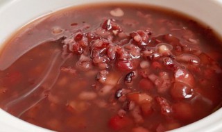 红豆黑米粥功效（红豆黑米粥功效热量）