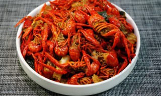 美味蒜蓉小龙虾的做法(蒜蓉小龙虾做法大全)