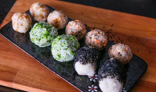 紫薯糯米团的做法 紫薯糯米团的做法窍门