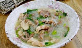 羊肉粉汤的做法及配料(羊肉粉汤的做法及配料窍门)