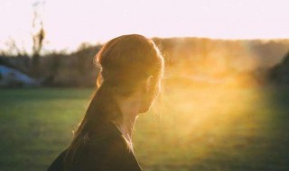 快手点赞最火最高句子(快手点赞最火最高句子年纪大了)