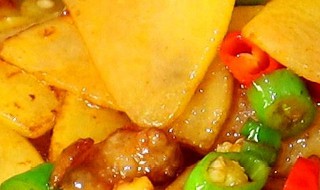 干锅腊肉土豆片的做法（干锅腊肉土豆片的做法大全）