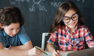 揪扯的意思（揪扯的意思解释）