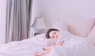 梦见身体齿发（梦见自己身上长牙齿）