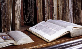 现代有名的诗人（现代有名的诗人写的诗歌）