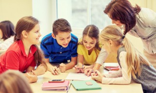 关于鼎的成语 写出三个关于鼎的成语