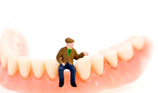 怎样正确使用假牙 怎样正确使用假牙齿