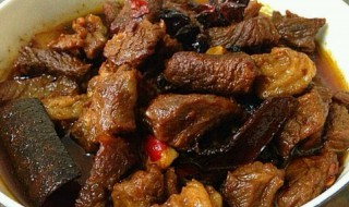 川辣红烧牛肉的做法 川味红烧牛肉的做法 最正宗的做法