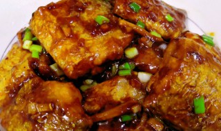 红烧带鱼的简单做法（红烧带鱼的简单做法窍门）