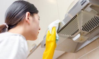 清洗时抽油烟机挡板怎么打开?（如何拆洗抽油烟机挡板）