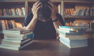 狡黠怎么读（诡谲狡黠怎么读）