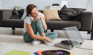 天天向上歌曲歌词（天天向上歌曲歌词是我们天天向上）