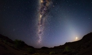 仰望星空歌词完整版 仰望星空歌词完整版免费