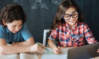 风的拼音怎么写（风车的拼音怎么写）